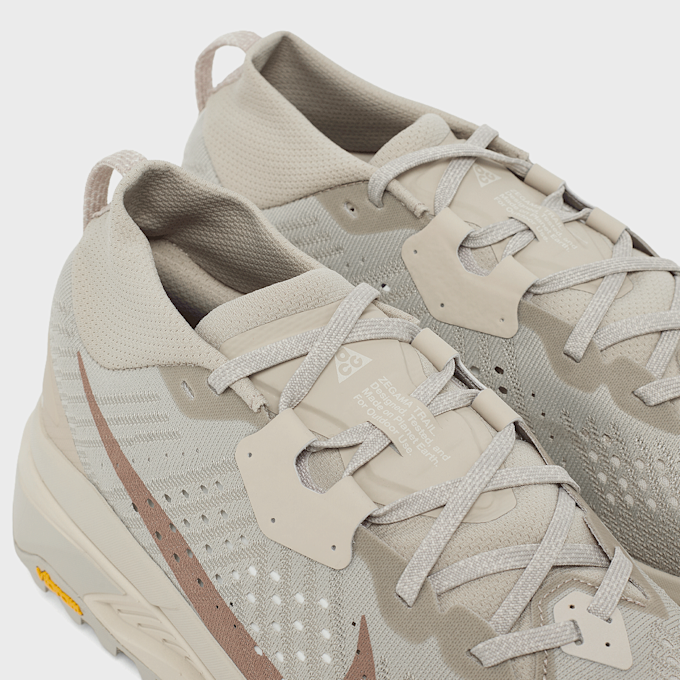 Nike   ACG Zegama beige 98039 6