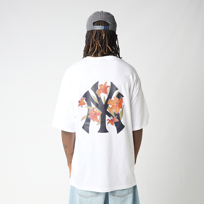 New Era MLB Floral Os Tee New York Yankees wit 99238 3
