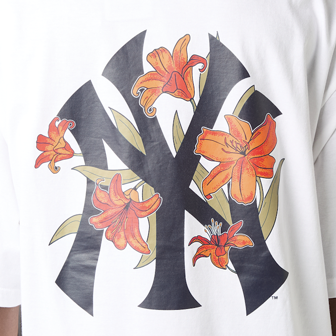 New Era MLB Floral Os Tee New York Yankees weiß 99238 5