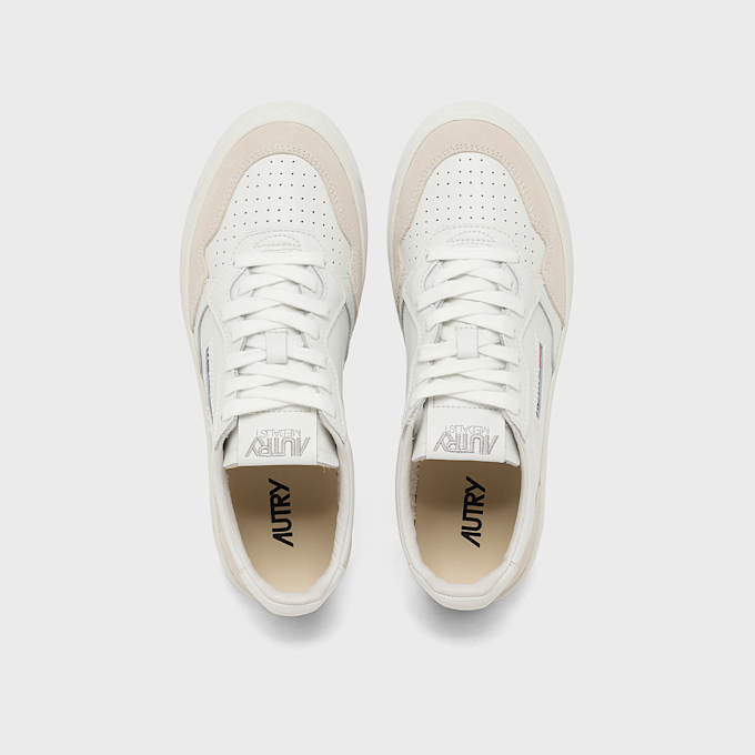 Autry Wmns Medalist Low LS30 white 100135 4