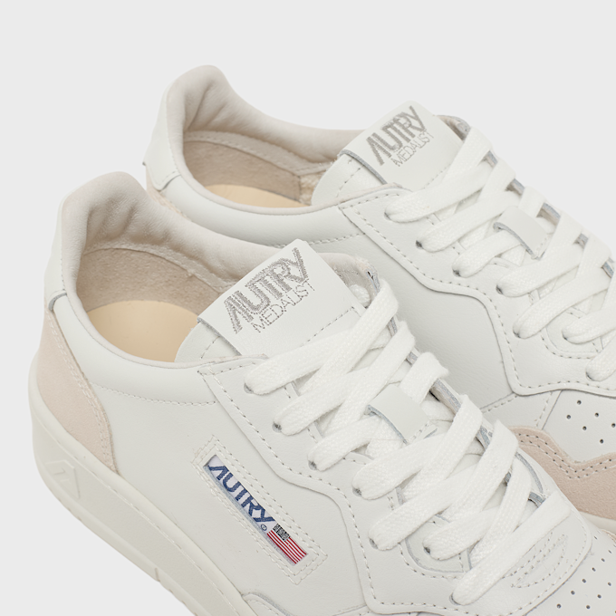 Autry&nbsp; Wmns Medalist Low LS30 blanc 100135 6