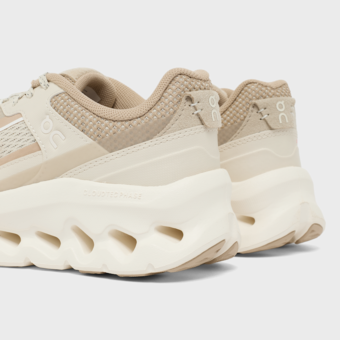 On Wmns Cloudtilt Arc beige 100249 5