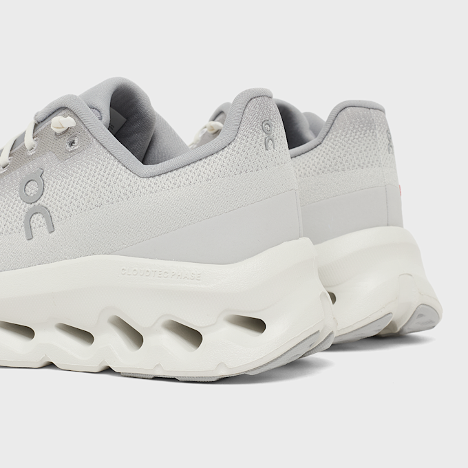 On Wmns Cloudtilt Grau 100251 5