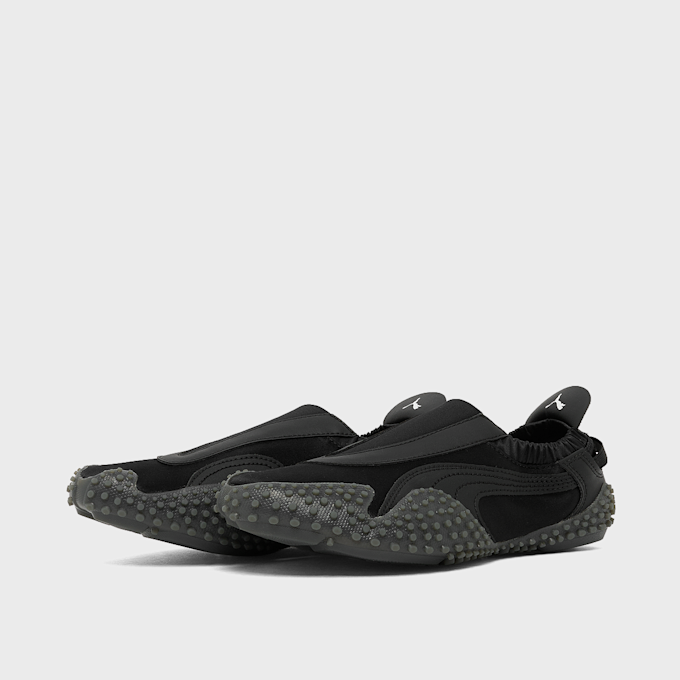 PUMA Wmns Mostro Move Venus noir 100586 1