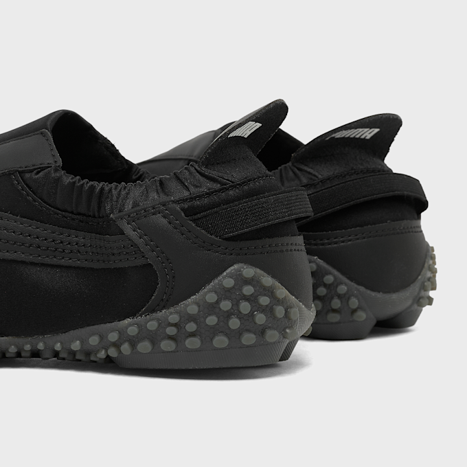 PUMA Wmns Mostro Move Venus noir 100586 5