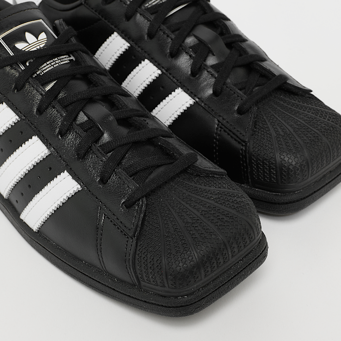 adidas Originals Wmns Superstar Sq schwarz 100749 5