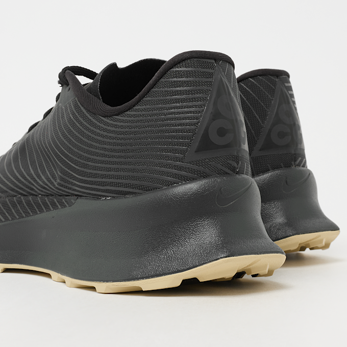 Nike ACG Ultrafly Trail SP black 101901 5