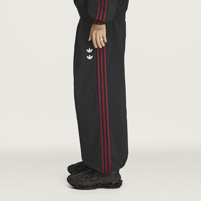 adidas Originals x Willy Chavarria Woven Track Pant rouge 103850 4