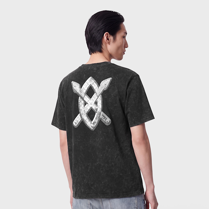 Daily Paper Textured Metallic Shield T-Shirt black 104458 3