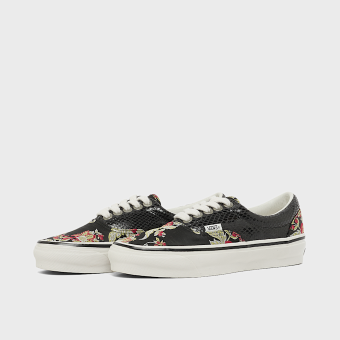 Vans Wmns OTW&nbsp;Era 95 Vibram Schwarz 104616 1