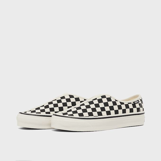 Vans Wmns OTW&nbsp;Slip-On Shadow Vibram Schwarz 104618 1