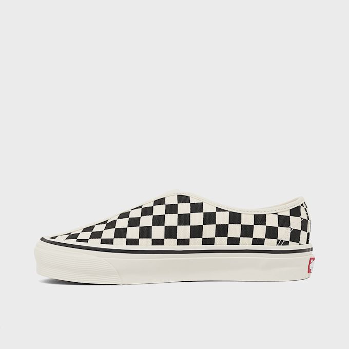 Vans Wmns OTW&nbsp;Slip-On Shadow Vibram Schwarz 104618 3