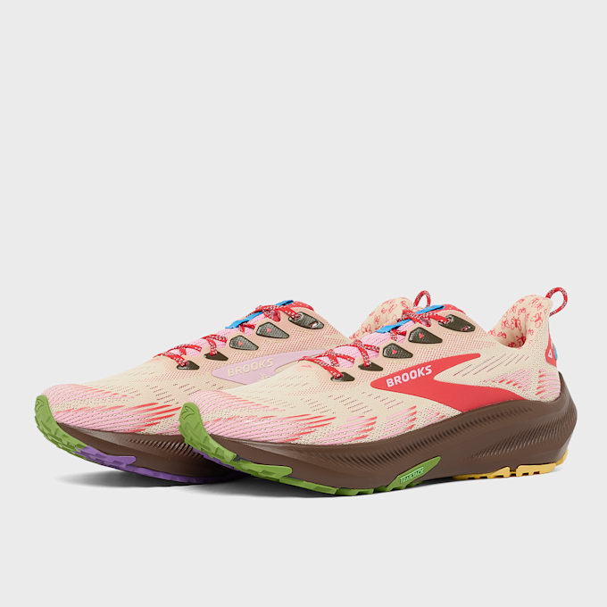Brooks x Alex Zono Ghost Trail rose 106241 1