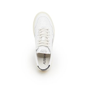 Autry Wmns 01 Low WLL22 weiß