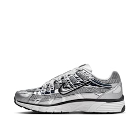Nike Wmns Nike P-6000 grau