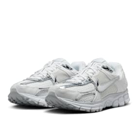 Nike Zoom Vomero 5 "Chrome Toe" white