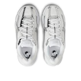Nike Zoom Vomero 5 "Chrome Toe" white