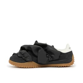 Converse Wmns Run Star Trainer Ruffle schwarz