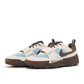 Nike x Travis Scott Zoom Field Jaxx "Leche Blue" brown