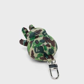 A Bathing Ape ABC Camo Baby Milo Plush Doll Key Chain L grün