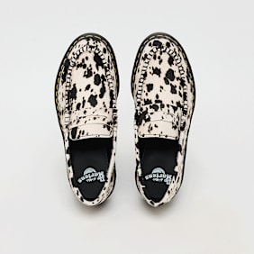 Dr. Martens Penton Loafer beige