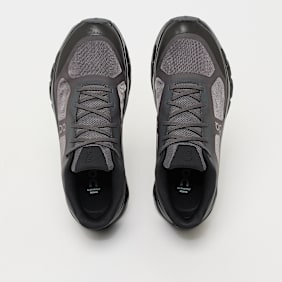 On Cloudtilt Remix black