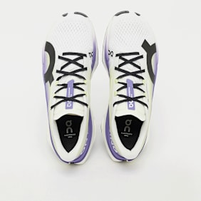 On Cloudboom Max weiß