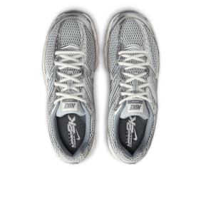 Nike W Air Max Motto 2K white/white/black summit white grey