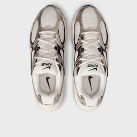 Nike V5 RNR beige