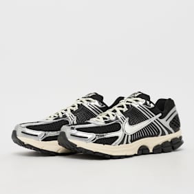 Nike   Zoom Vomero 5 black