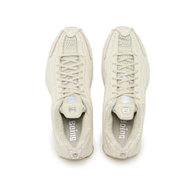 Nike Wmns Shox R4 QS beige