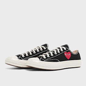 Comme des Garcons Play Small Red Heart Chuck Taylor All Star '70 Low zwart