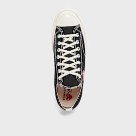 Comme des Garcons Play Small Red Heart Chuck Taylor All Star '70 Low zwart