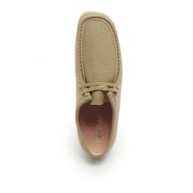 Clarks Wallabee beige