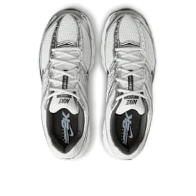 Nike Air Max Moto 2K weiß