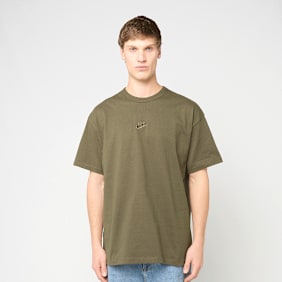Nike   Premium Essentials T-Shirt grün