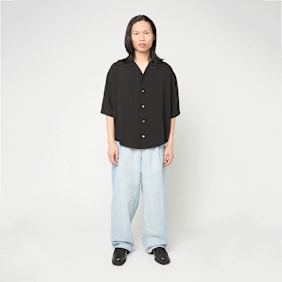 AMI PARIS Shortsleeve Boxy Shirt Camp Collar Embroidered ADC schwarz