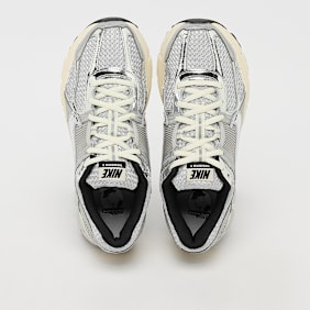 Nike   Zoom Vomero 5 zilver
