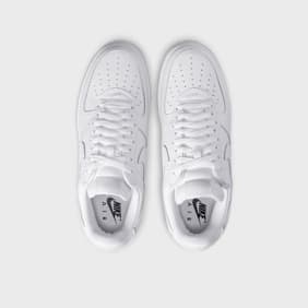 Nike Wmns Air Force 1 "Triple White" (2001 Shape) weiß