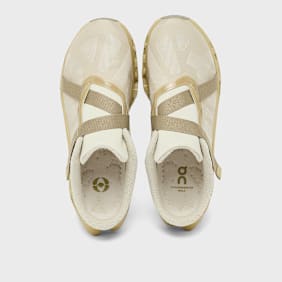 On x FKA Twigs Cloudmonster 3 Mule beige