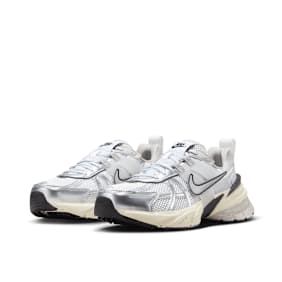 Nike Wmns V2K Run "Summit White" grau