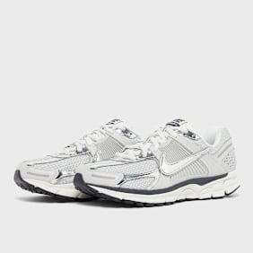 Nike   Zoom Vomero 5 "Metallic Silver" grau
