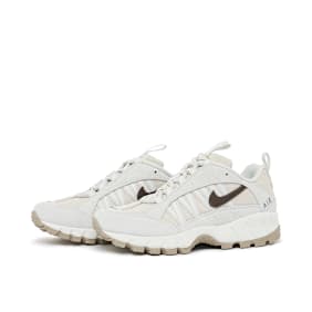 Nike Wmns Air Humara SE "Future Motion" gris