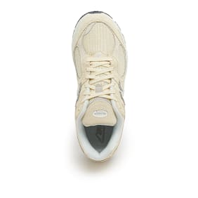 New Balance 2002 (M2002RFI) beige
