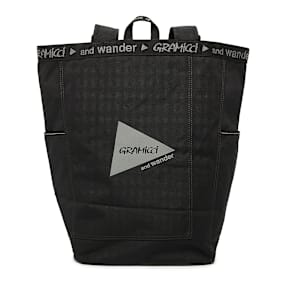Gramicci x And Wander Multi Patchwork 2Way Pack zwart
