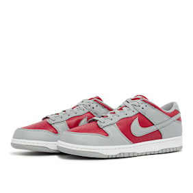 Nike Dunk Low "Ultraman" grau