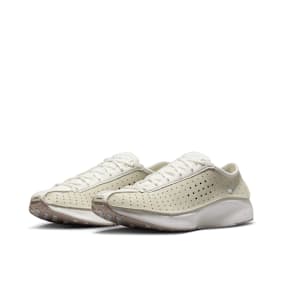 Nike W Nike Air Superfly Suede coconut milk/metallic silver-sail beige