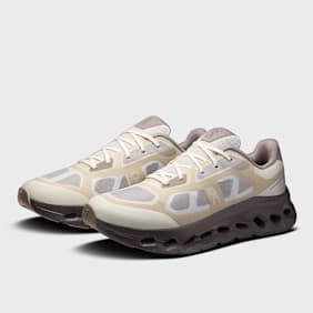 On Cloudtilt Remix beige