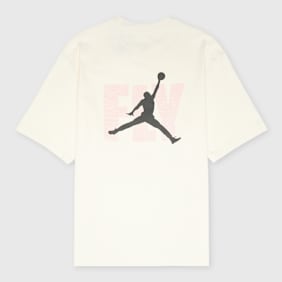 Jordan Graphic T-Shirt beige