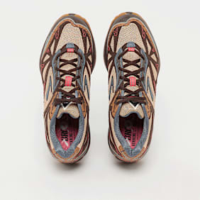 Brooks x Staple Cascadia 1 brown